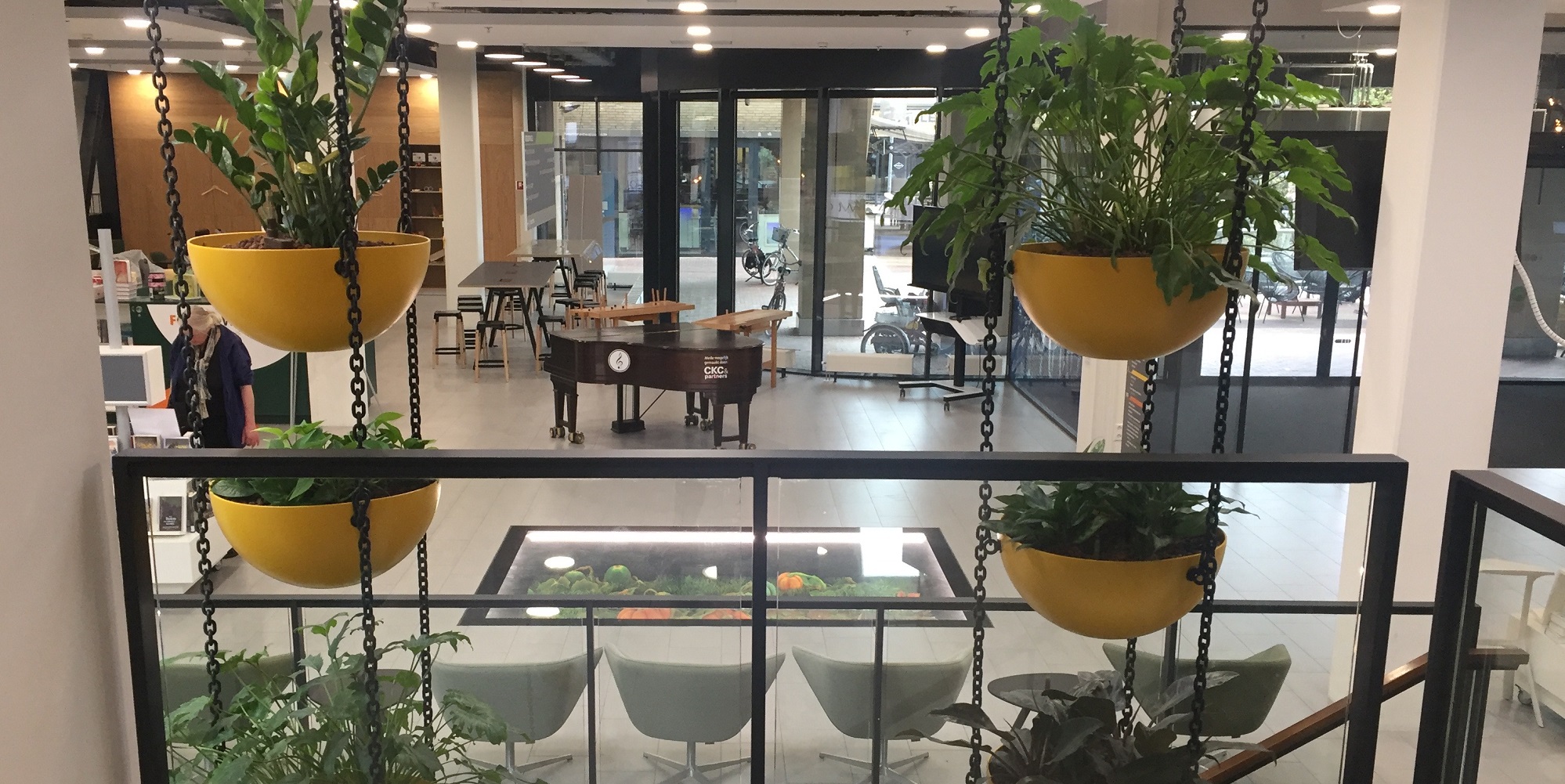 groen iinterieur bibliotheek stadhuis Zoetermeer