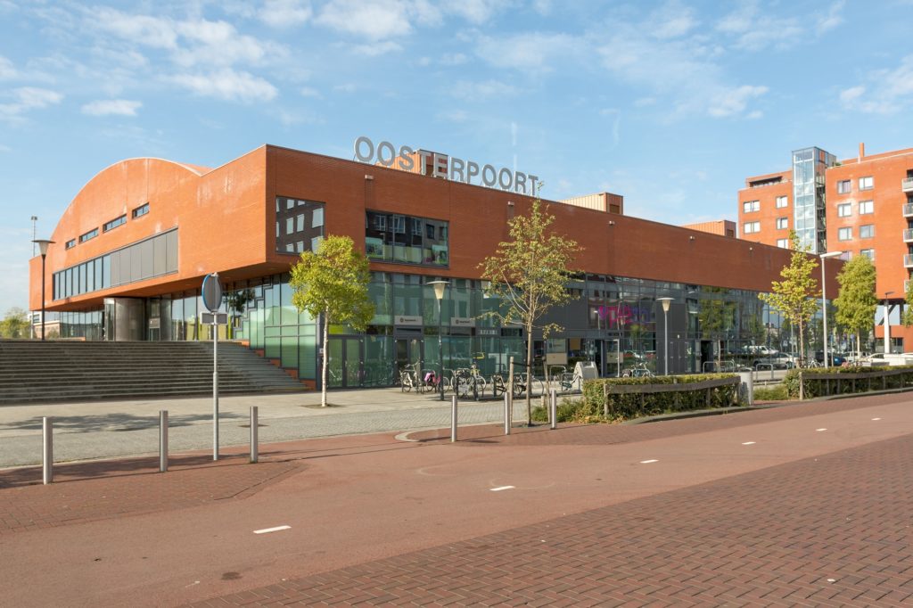 gebouw Oosterpoort in Zoetermeer wijk Oosterheem