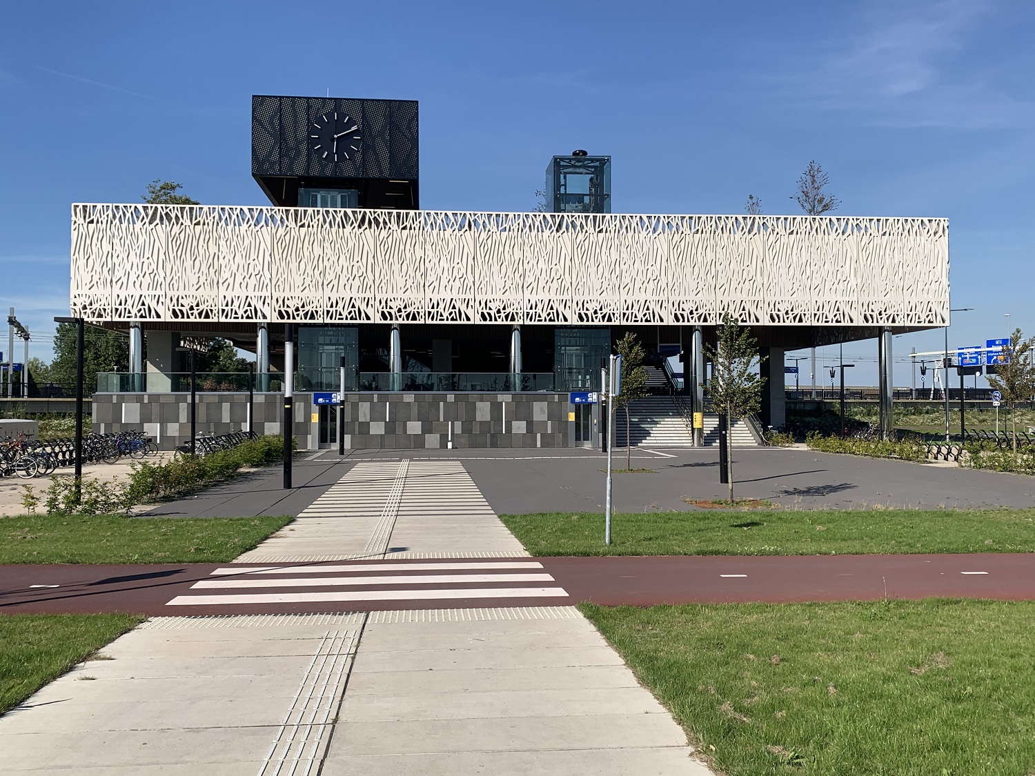 station lansingerland zoetermeer gevel