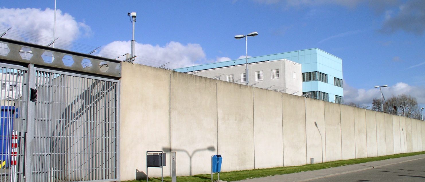muur van de voormalige penitentiaire inrichting zotermeer