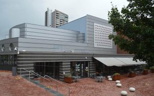 stadstheater zoetermeer met terras