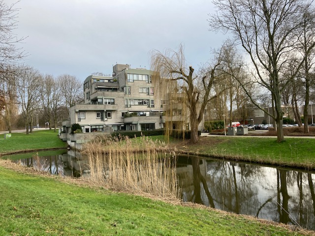 terrasflat in groene omgeving