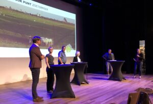 panel gesprek over eenzaamheid en maatschappelijke opgaven voor architecten